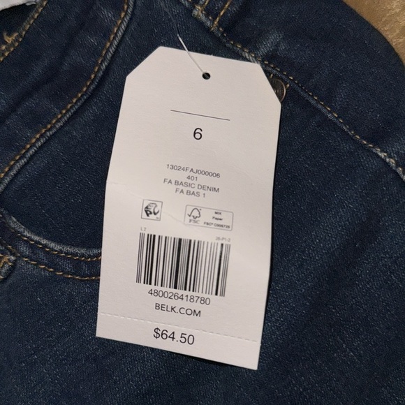 NWT Wonderly High-Rise Flare Jeans - Picture 6 of 6